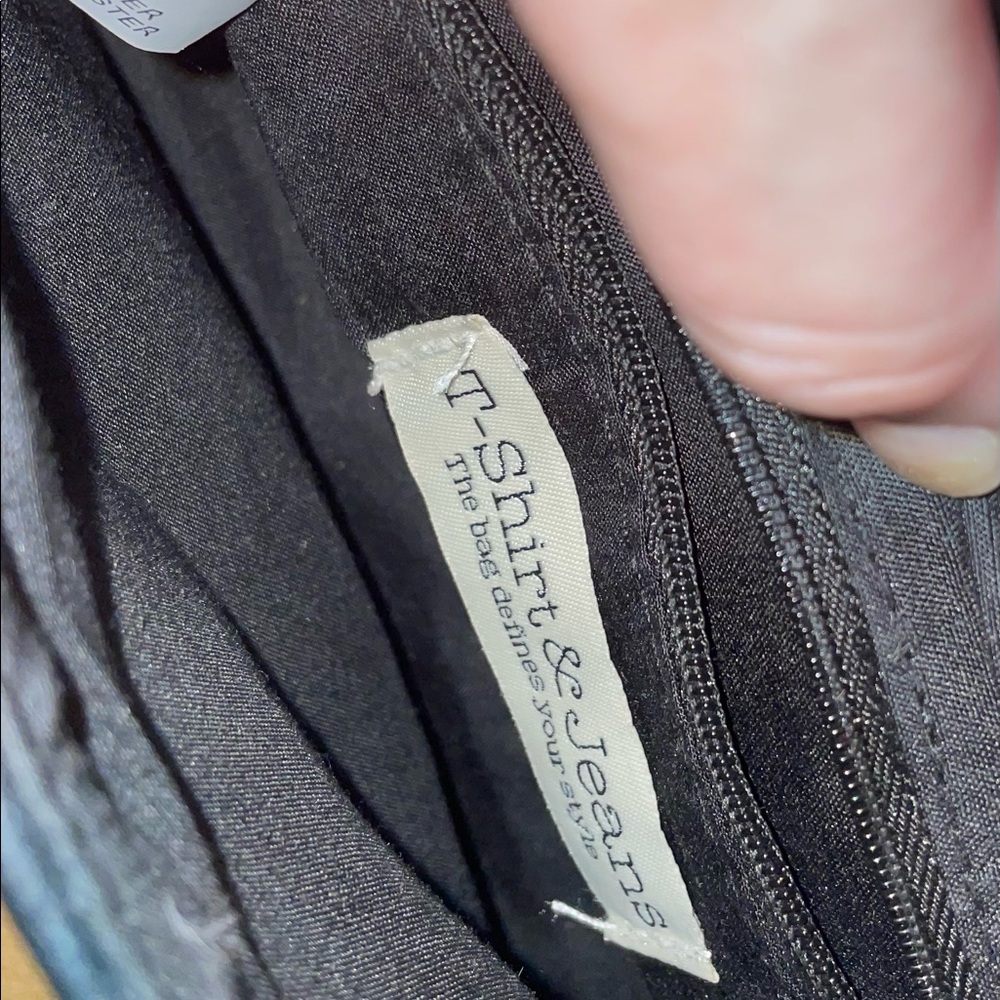 NWOT T-shirt & Jeans brand mini hobo style crossbody bag - Picture 5 of 6